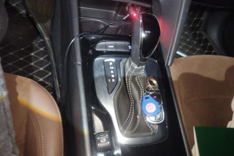 Used Buick Regal 2019 20T Elite Version China V Standard Gear Lever