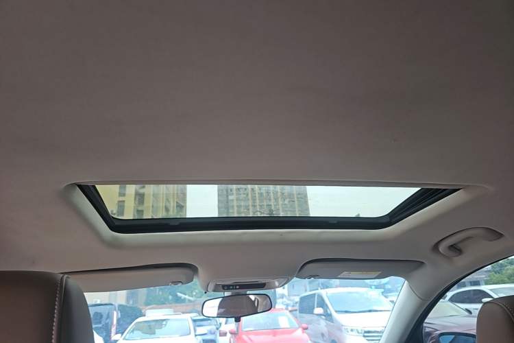 Used Buick Regal 2019 20T Elite Version China VI Standard Headliner