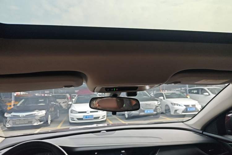 Used Buick Regal 2019 20T Elite Version China VI Standard Headliner