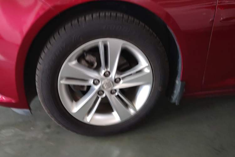 Used Buick Regal 2019 20T Elite Version China VI Standard Left Front Wheel Hub