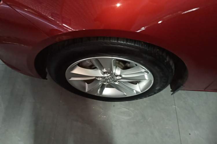 Used Buick Regal 2019 20T Elite Version China VI Standard Left Front Wheel Hub