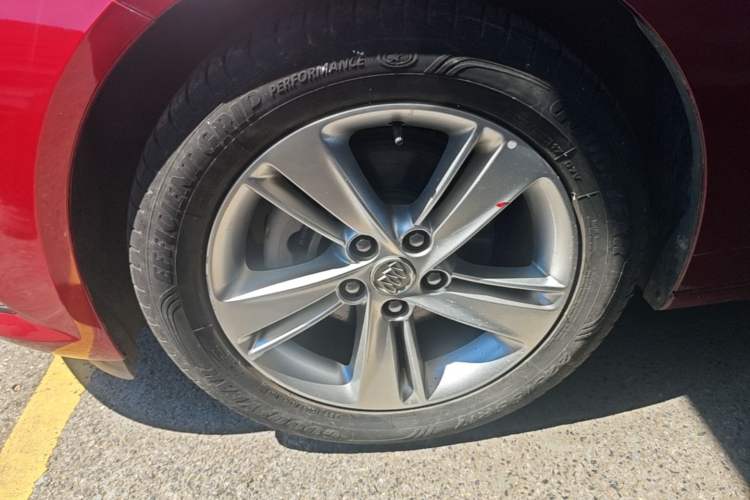 Used Buick Regal 2019 20T Elite Version China VI Standard Left Front Wheel Hub