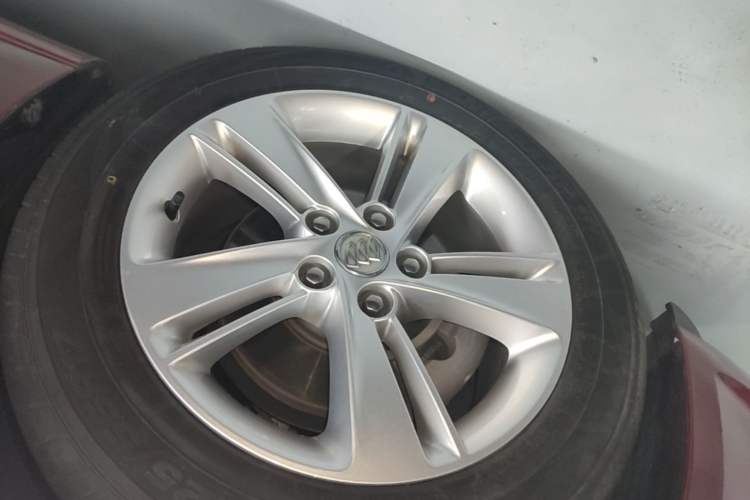 Used Buick Regal 2019 20T Elite Version China VI Standard Left Front Wheel Hub
