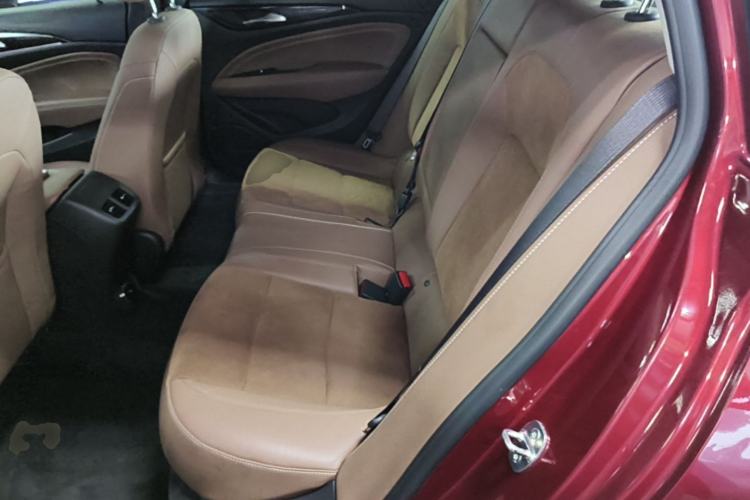 Used Buick Regal 2019 20T Elite Version China VI Standard Left Rear Seat