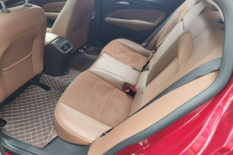 Used Buick Regal 2019 20T Elite Version China VI Standard Left Rear Seat