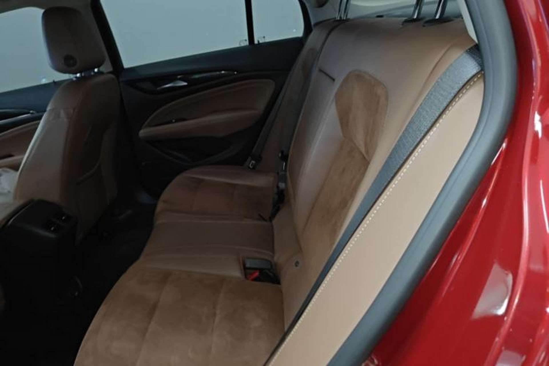Used Buick Regal 2019 20T Elite Version China VI Standard Left Rear Seat