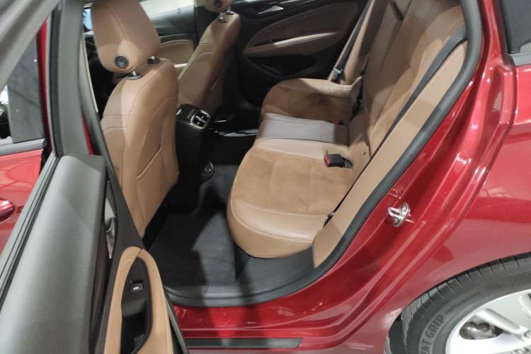 Used Buick Regal 2019 20T Elite Version China V Standard Left Rear Seat