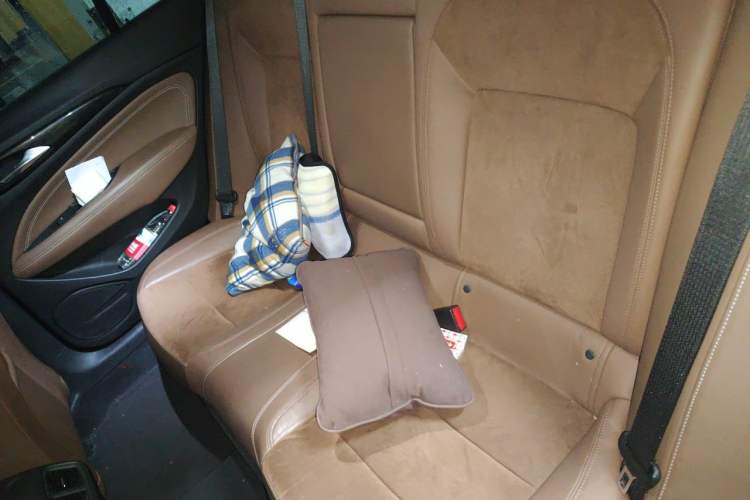 Used Buick Regal 2019 20T Elite Version China VI Standard Left Rear Seat