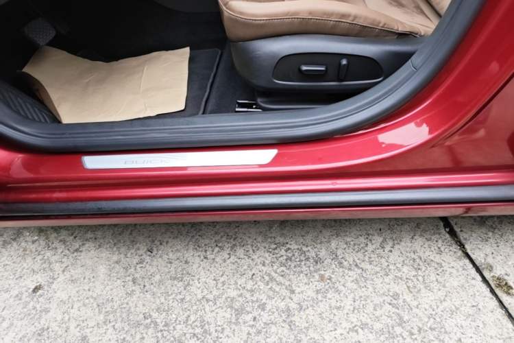 Used Buick Regal 2019 20T Elite Version China V Standard Left Side Sill
