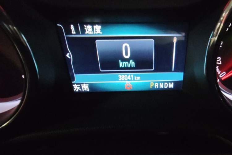 Used Buick Regal 2019 20T Elite Version China VI Standard Odometer Close Up