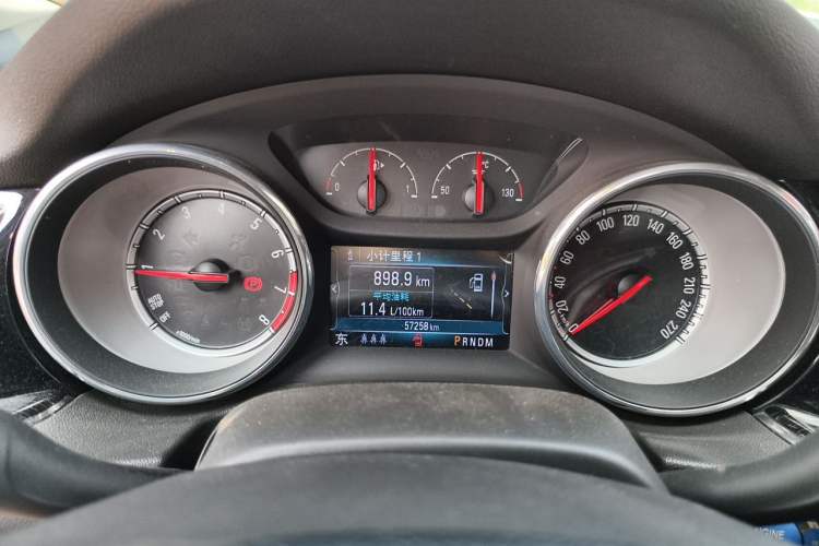 Used Buick Regal 2019 20T Elite Version China V Standard Odometer Close Up