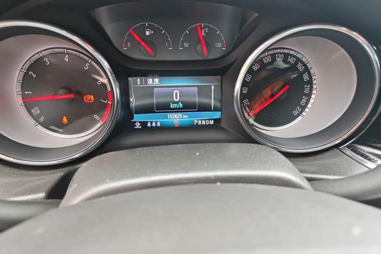 Used Buick Regal 2019 20T Elite Version China VI Standard Odometer Close Up