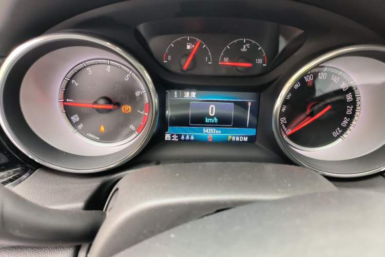 Used Buick Regal 2019 20T Elite Version China VI Standard Odometer Close Up