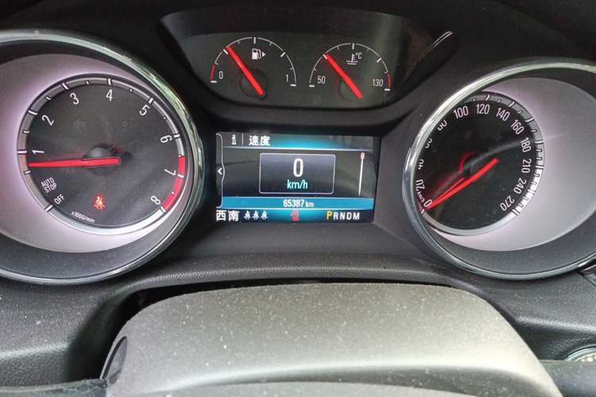 Used Buick Regal 2019 20T Elite Version China VI Standard Odometer Close Up