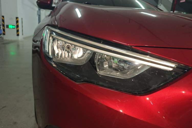 Used Buick Regal 2019 20T Elite Version China V Standard Right Front Headlight
