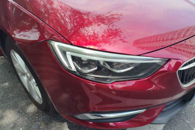 Used Buick Regal 2019 20T Elite Version China V Standard Right Front Headlight