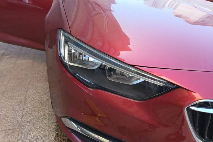 Used Buick Regal 2019 20T Elite Version China VI Standard Right Front Headlight