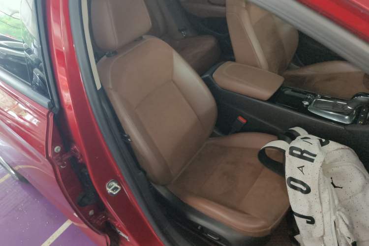 Used Buick Regal 2019 20T Elite Version China V Standard Right Front Seat