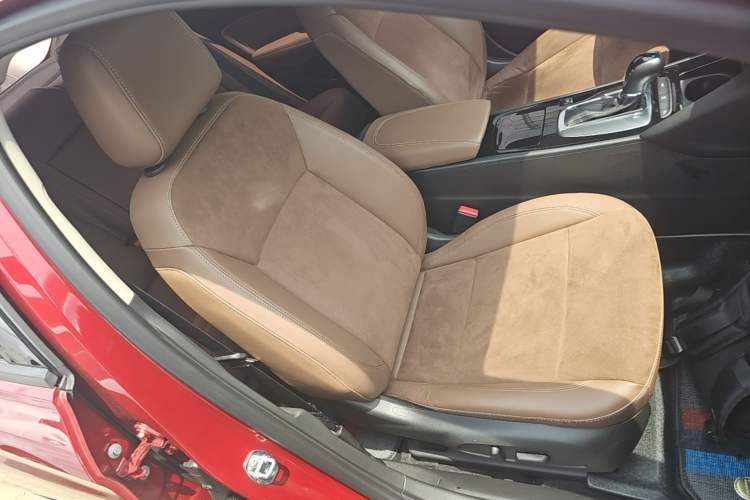 Used Buick Regal 2019 20T Elite Version China VI Standard Right Front Seat