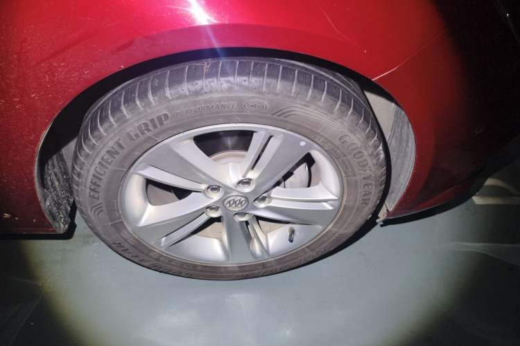 Used Buick Regal 2019 Revised 20T Luxury Version China VI Standard Right Front Wheel Hub