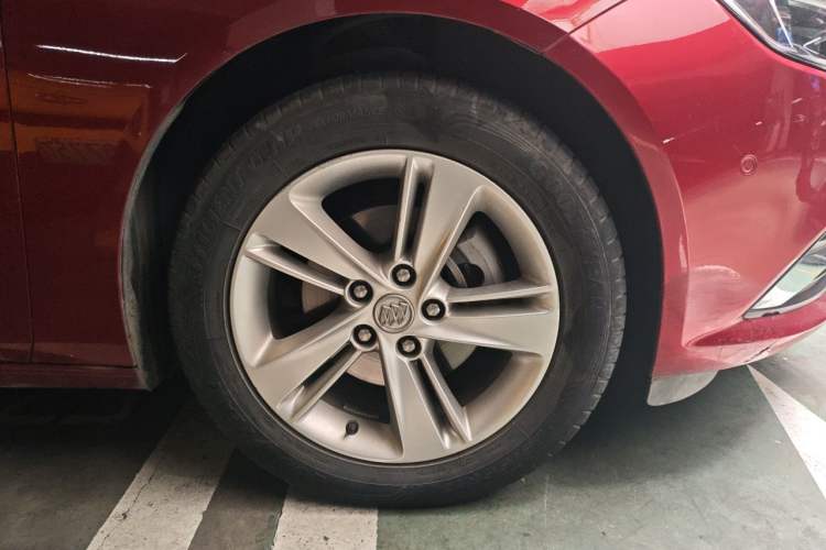 Used Buick Regal 2019 20T Luxury Model China VI Standard Right Front Wheel Hub