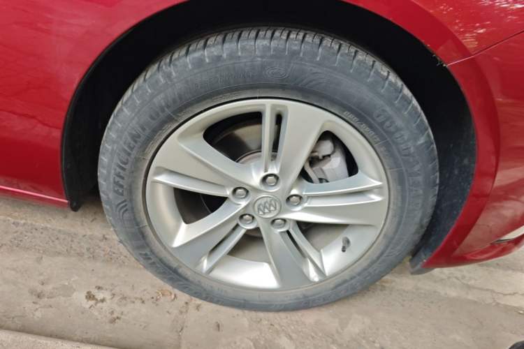 Used Buick Regal 2019 20T Elite Version China VI Standard Right Front Wheel Hub