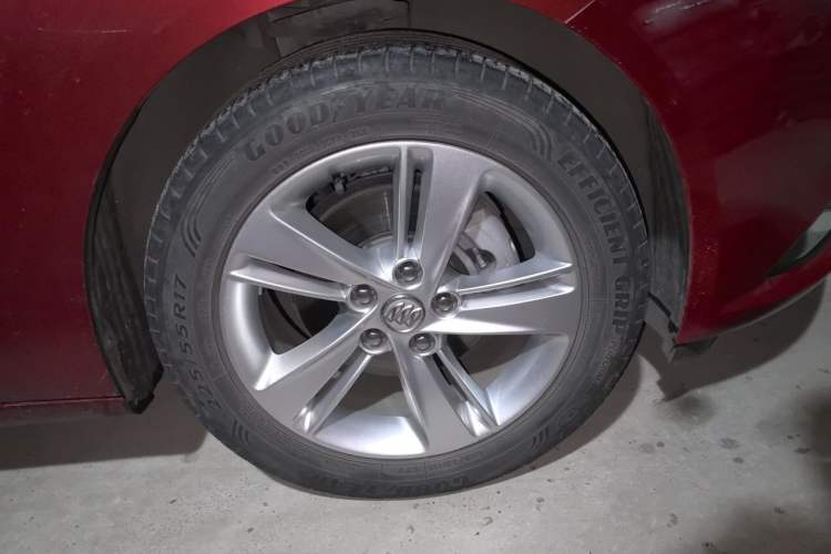 Used Buick Regal 2019 Revised 20T Luxury Version China VI Standard Right Front Wheel Hub