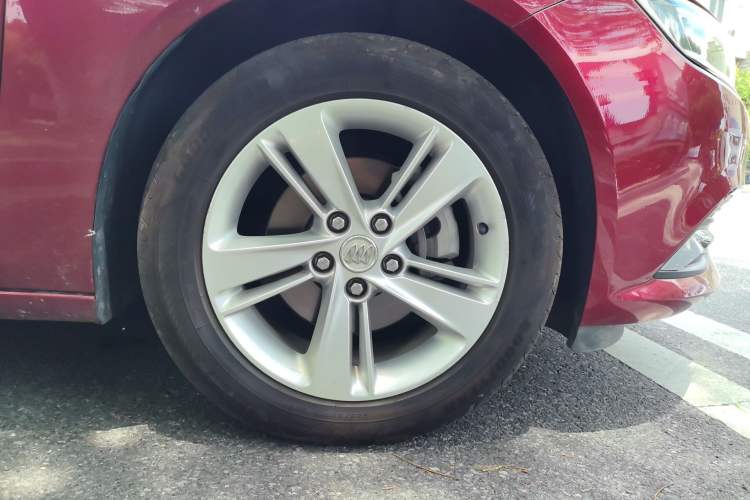 Used Buick Regal 2019 20T Elite Version China V Standard Right Front Wheel Hub