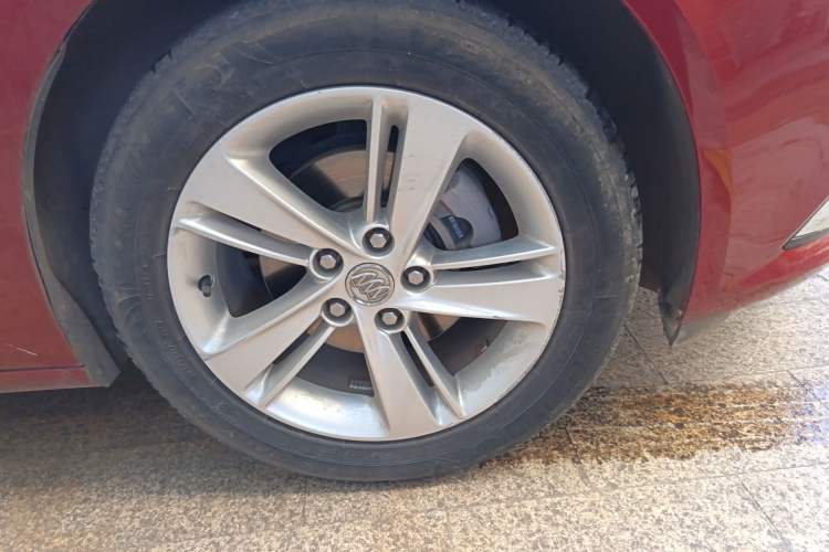 Used Buick Regal 2019 20T Elite Version China VI Standard Right Front Wheel Hub