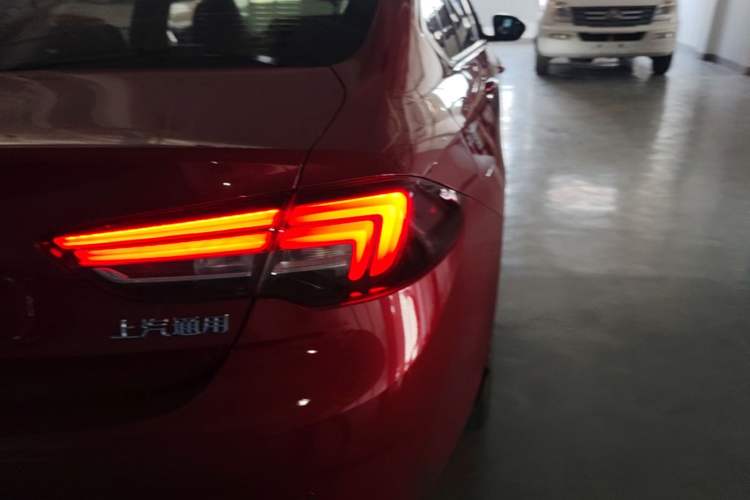 Used Buick Regal 2019 20T Elite Version China VI Standard Right Rear Taillight