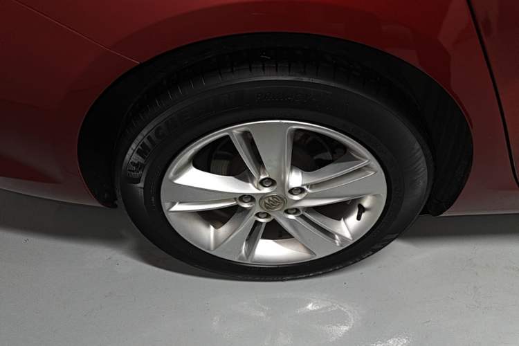 Used Buick Regal 2019 20T Elite Version China V Standard Right Rear Wheel Hub
