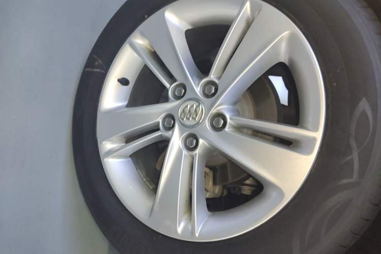 Used Buick Regal 2019 20T Elite Version China VI Standard Right Rear Wheel Hub