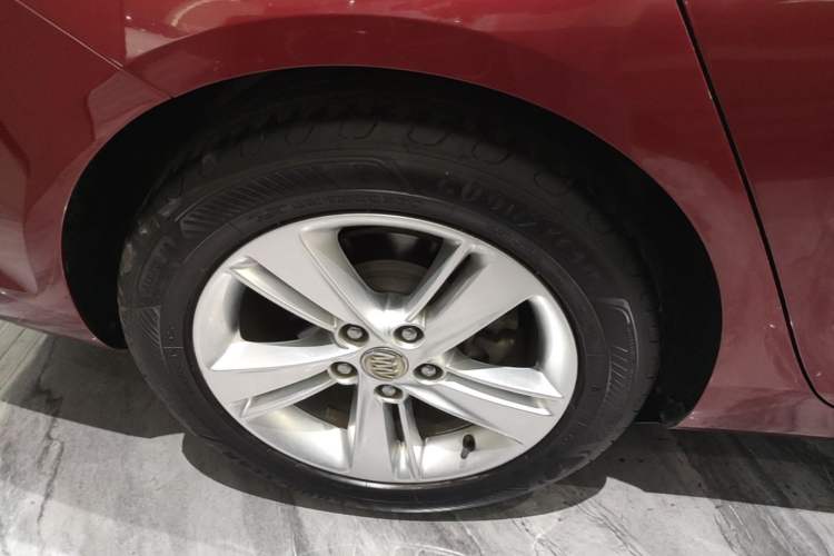 Used Buick Regal 2019 20T Luxury Model China VI Standard Right Rear Wheel Hub