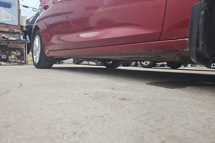 Used Buick Regal 2019 20T Elite Version China VI Standard Right Side Sill
