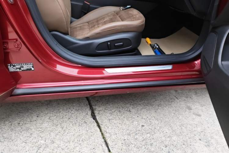 Used Buick Regal 2019 20T Elite Version China V Standard Right Side Sill