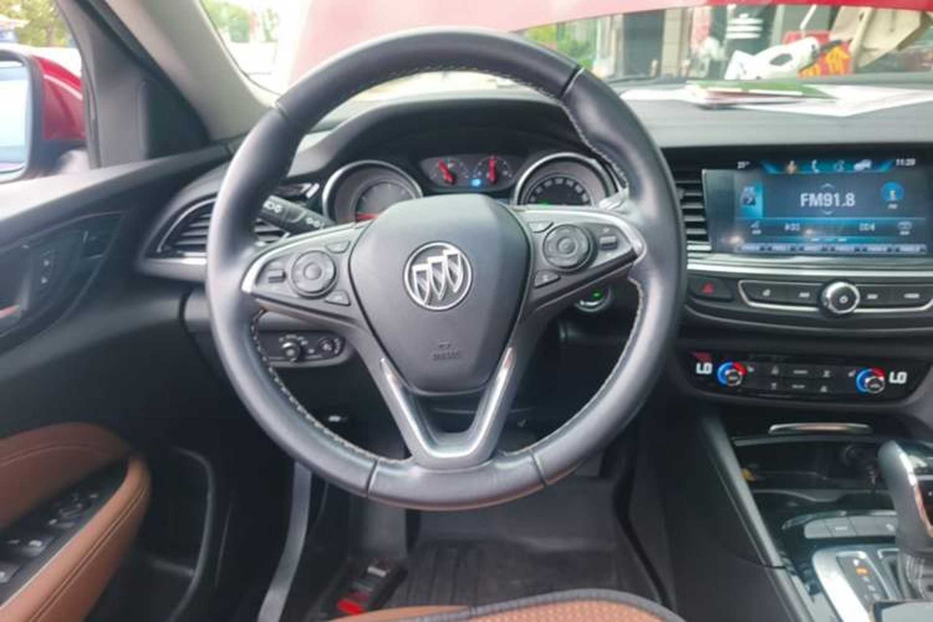 Used Buick Regal 2019 20T Elite Version China VI Standard Steering Wheel