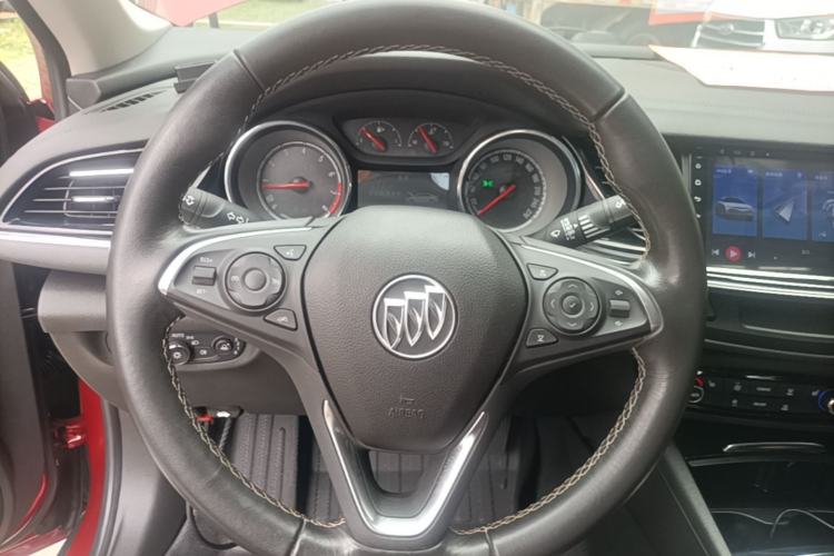 Used Buick Regal 2019 20T Elite Version China V Standard Steering Wheel