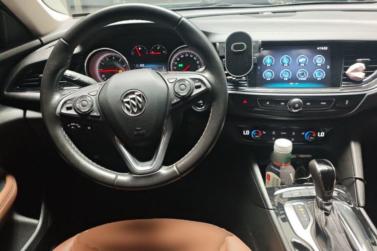 Used Buick Regal 2019 20T Luxury Model China VI Standard Steering Wheel