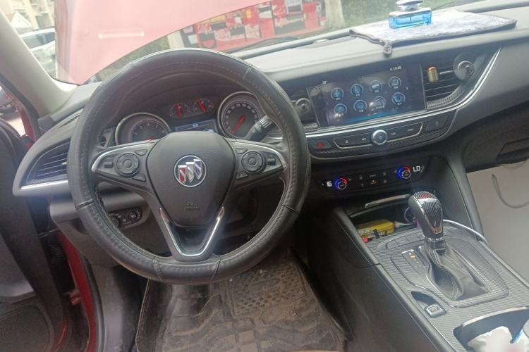 Used Buick Regal 2019 20T Elite Version China V Standard Steering Wheel