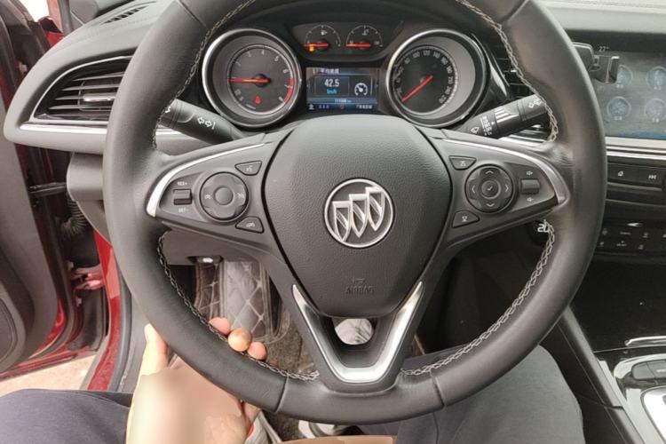 Used Buick Regal 2019 20T Elite Version China VI Standard Steering Wheel
