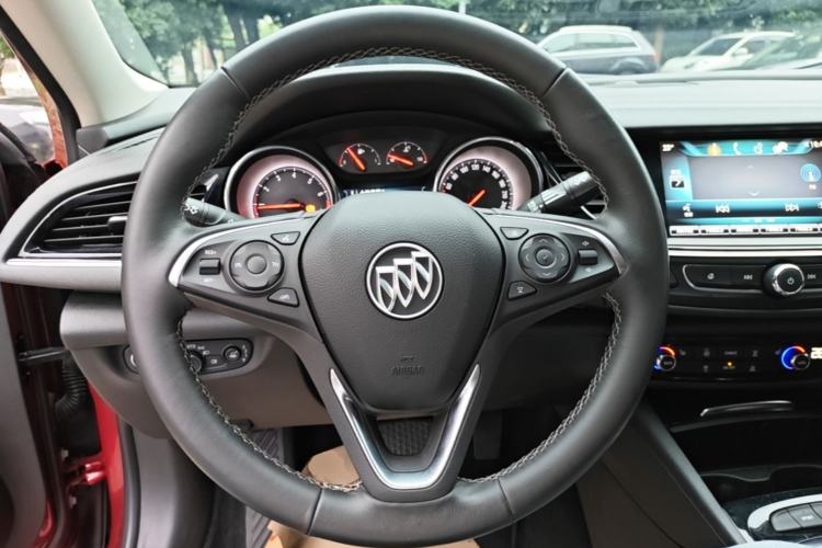Used Buick Regal 2019 20T Elite Version China V Standard Steering Wheel