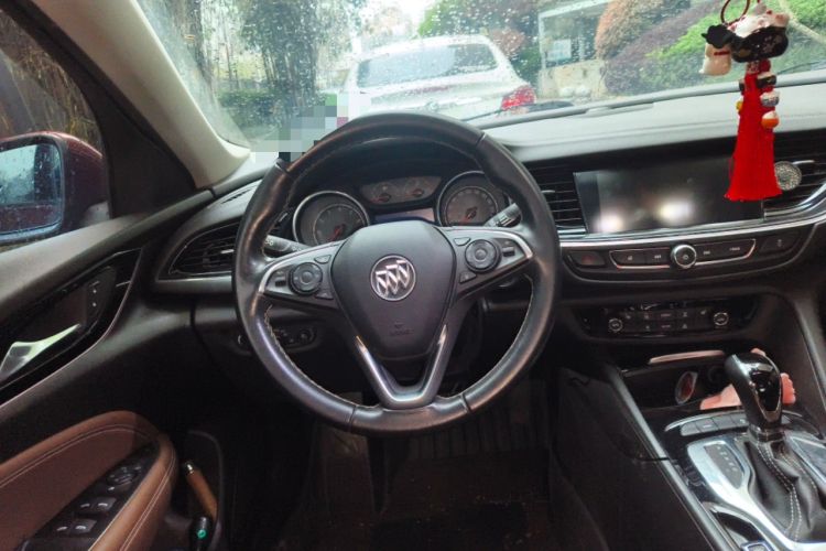 Used Buick Regal 2019 20T Elite Version China VI Standard Steering Wheel