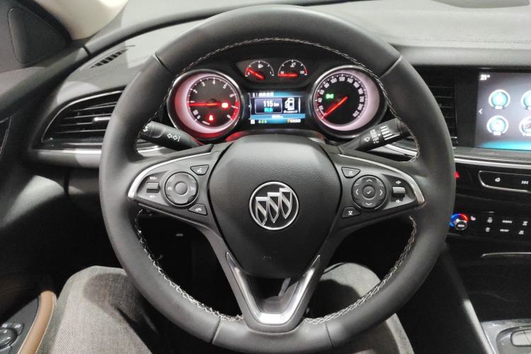 Used Buick Regal 2019 20T Elite Version China V Standard Steering Wheel
