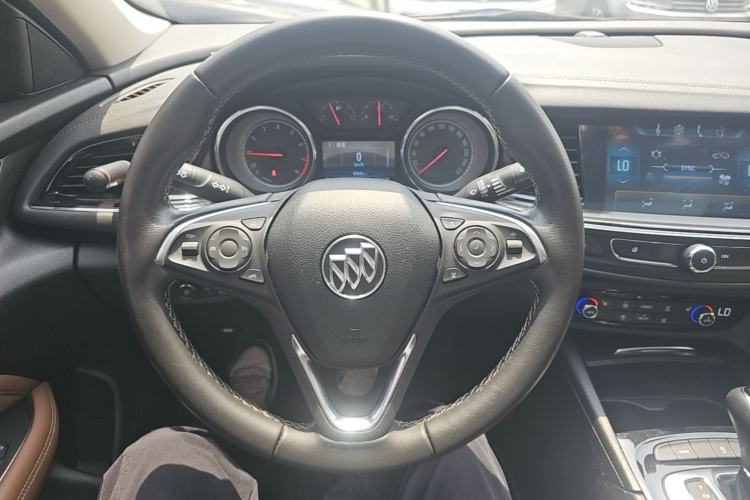 Used Buick Regal 2019 20T Elite Version China VI Standard Steering Wheel