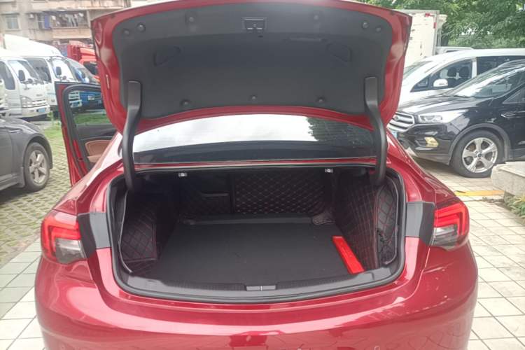 Used Buick Regal 2019 20T Elite Version China V Standard Trunk