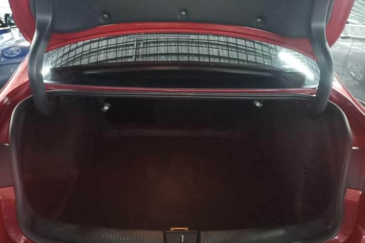 Used Buick Regal 2019 20T Elite Version China VI Standard Trunk