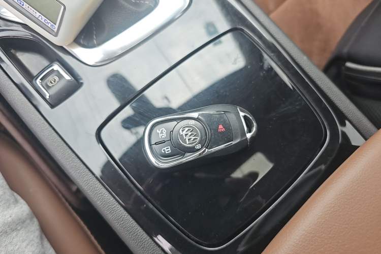 Used Buick Regal 2019 20T Elite Version China VI Standard Vehicle Key