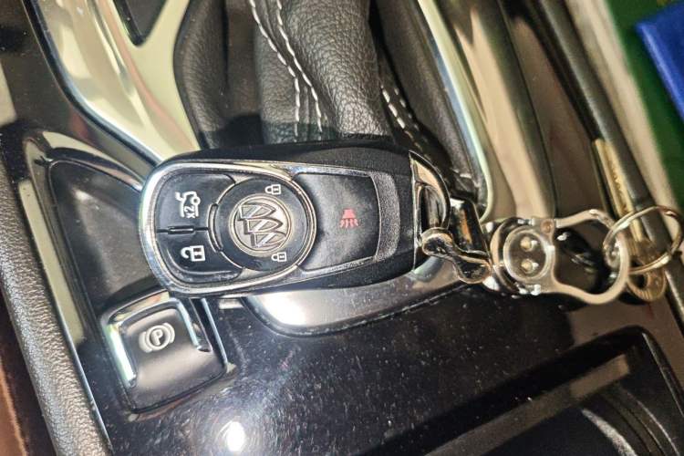Used Buick Regal 2019 20T Luxury Model China VI Standard Vehicle Key