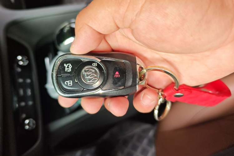 Used Buick Regal 2019 20T Elite Version China VI Standard Vehicle Key
