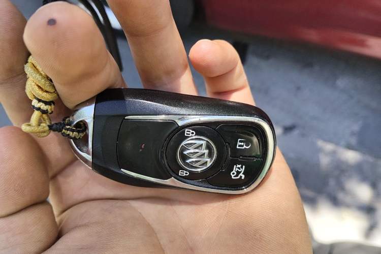 Used Buick Regal 2019 20T Luxury Model China V Standard Vehicle Key